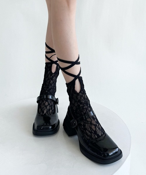 Nia(ニア)の「Nia(ニア)/レースアップミドルソックス(ソックス/靴下・レディース・ホワイト/ブラック・FREE)」の7枚目の写真