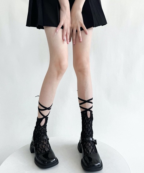 Nia(ニア)の「Nia(ニア)/レースアップミドルソックス(ソックス/靴下・レディース・ホワイト/ブラック・FREE)」の10枚目の写真