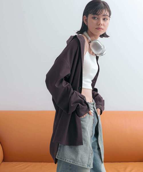 SENSE OF PLACE by URBAN RESEARCH（センスオブプレイスバイアーバンリサーチ）の「『ユニセックス』カラールーズシャツ（シャツ/ブラウス・メンズ・ブラウン/ダークブラウン/ライトグレー/チャコールグレー/ライトブルー・MEDIUM/LARGE）」の4枚目の写真