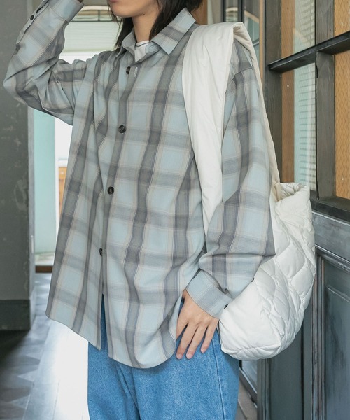 SENSE OF PLACE by URBAN RESEARCH（センスオブプレイスバイアーバンリサーチ）の「『ユニセックス』カラールーズシャツ（シャツ/ブラウス・メンズ・ブラウン/ダークブラウン/ライトグレー/チャコールグレー/ライトブルー・MEDIUM/LARGE）」の5枚目の写真