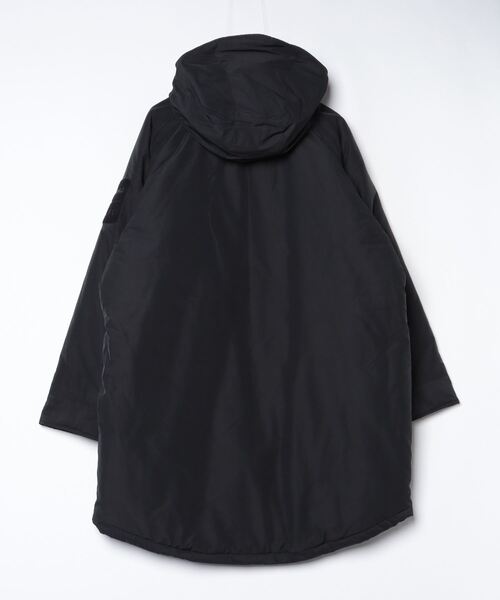 WHITE MOUNTAINEERING（ホワイトマウンテニアリング）の「White