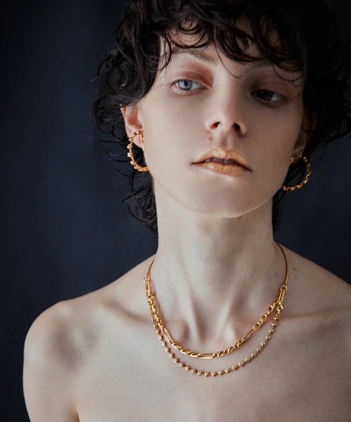 ADER（アデル）の「TINY STAR hoop earring（イヤリング・レディース・ゴールド・フリー）」の6枚目の写真