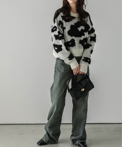 AMELY(エミリー)の「フラワージャガードニット(ニット/セーター・レディース・ブルー/ホワイト・フリー)」の3枚目の写真