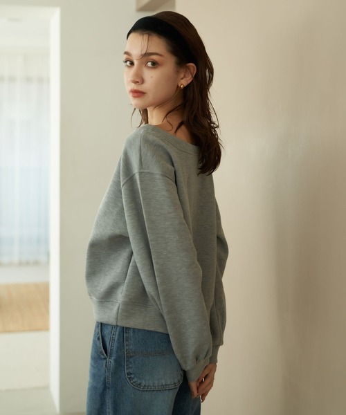 Nu(ニュー)の「【Nu】オフショルスウェット(Tシャツ/カットソー・レディース・ブラック/オフホワイト/ライトグレー・ONE SIZE)」の7枚目の写真
