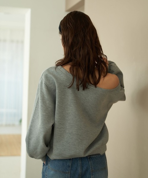 Nu(ニュー)の「【Nu】オフショルスウェット(Tシャツ/カットソー・レディース・ブラック/オフホワイト/ライトグレー・ONE SIZE)」の11枚目の写真