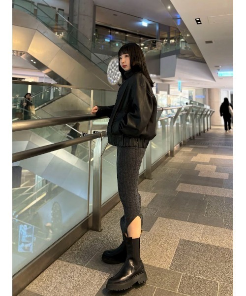 ALLSAINTS(オールセインツ)の「MURIEL 2-IN-1 KNITTED SLIM MIDI DRESS | MURIEL 2-IN-1 ニット スリム ミディ ドレス・ワンピース(ワンピース・レディース・ブラック系その他・M/S/XS/L)」の12枚目の写真