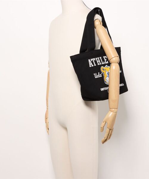 UCLA（ユーシーエルエー）の「【UCLA】刺繍ロゴトートバッグ（トートバッグ・メンズ・ネイビー/ホワイト/ブラック・フリー）」の8枚目の写真