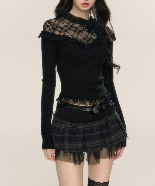 Achic(アシック)の「レースフリルニットボレロ(Tシャツ/カットソー・レディース・ブラック/ホワイト・M)」の4枚目の写真