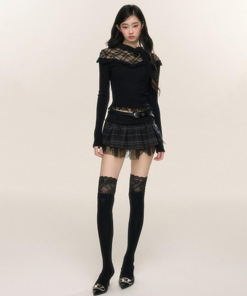Achic(アシック)の「レースフリルニットボレロ(Tシャツ/カットソー・レディース・ブラック/ホワイト・M)」の14枚目の写真