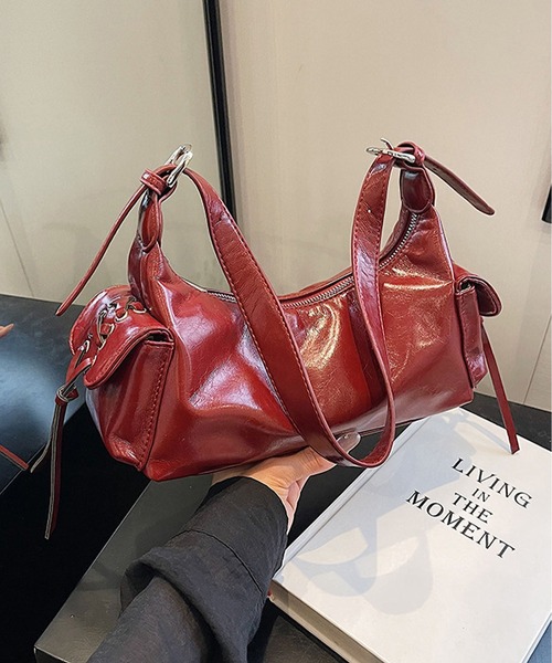 LA VORAGINE(ラ ヴォラジネ)の「アウトポケット スクエアショルダーバッグ(ショルダーバッグ・レディース・レッド/ホワイト/ブルー/シルバー/ブラック・FREE)」の21枚目の写真