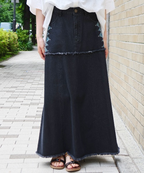 チチカカ(チチカカ)の「デニムカットオフ切替スカート(スカート・レディース・ブラック/ライトブルー/インディゴブルー・FREE)」の2枚目の写真