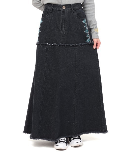 チチカカ(チチカカ)の「デニムカットオフ切替スカート(スカート・レディース・ブラック/ライトブルー/インディゴブルー・FREE)」の9枚目の写真