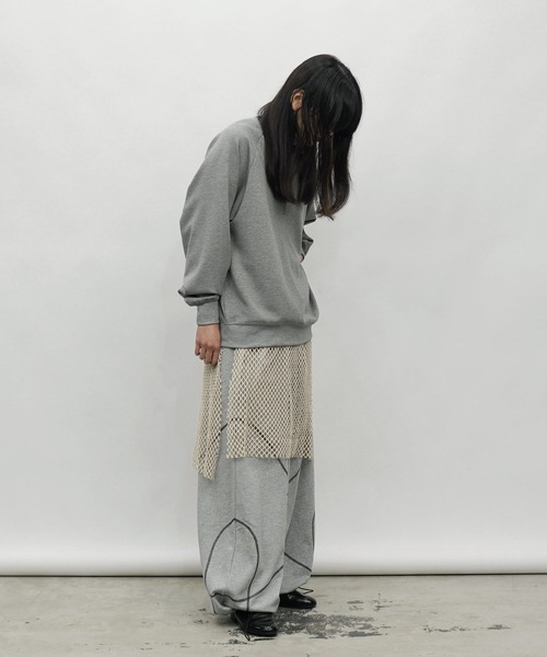 Aphlotus(アプロタス)の「バイカラー シンメトリーステッチデザイン 裏毛 スウェットパンツ(スウェットパンツ・メンズ・ブラック/アッシュグレー・LARGE/SMALL/MEDIUM)」の9枚目の写真