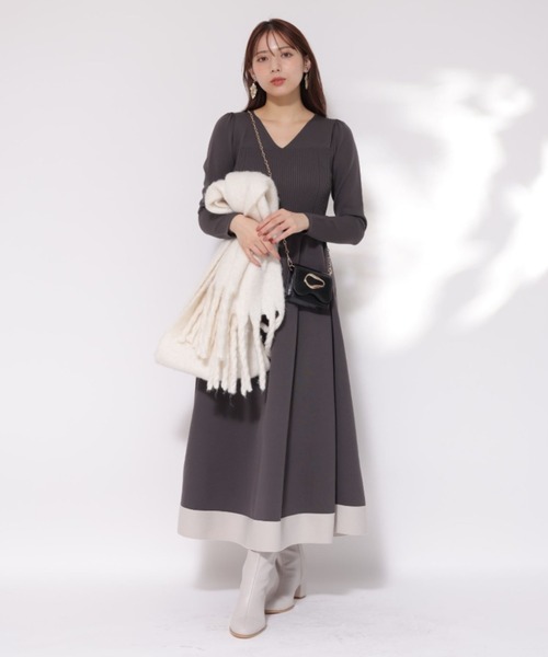 Vネックホールワンピース（ワンピース）｜Mystrada（マイストラーダ）