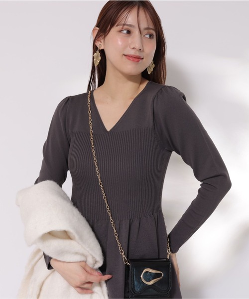 Mystrada（マイストラーダ）の「Vネックホールワンピース