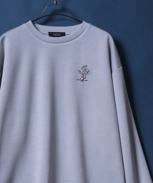 ANPAS(アンパス)の「ANPAS Flower Embroidery Oversized Shirt /別注 花柄 ワンポイント刺繍 オーバーサイズ ポンチ長袖Tシャツ ロンT スウェット トップス トレーナー メンズ レディース(Tシャツ/カットソー・メンズ・ブラック/グレー系その他/グレー/ブラック系その他/ホワイト/ホワイト系その他/ホワイト系その他2/ブラック系その他2/グレー系その他2・M/L)」の7枚目の写真