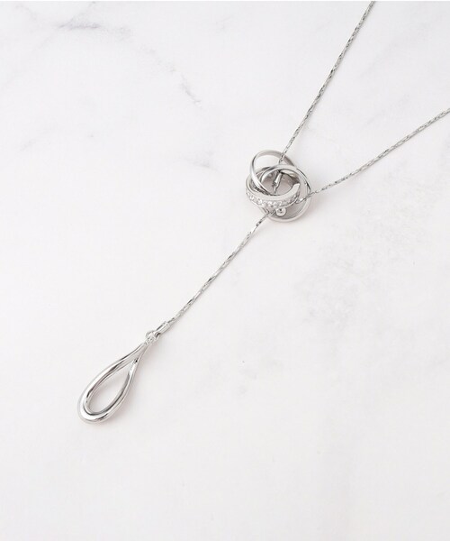 SHOO・LA・RUE（シューラルー）の「【2WAY】キラキラスリーミニリングネックレス（ネックレス・レディース・シルバー/ピンクゴールド/ゴールド/シルバー系その他・00）」の2枚目の写真