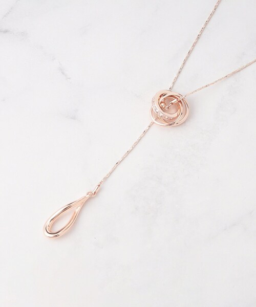 SHOO・LA・RUE（シューラルー）の「【2WAY】キラキラスリーミニリングネックレス（ネックレス・レディース・シルバー/ピンクゴールド/ゴールド/シルバー系その他・00）」の6枚目の写真