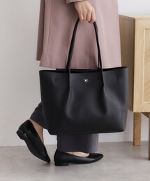 index | 【A4サイズ収納可】フラワーパーツ合皮トートバッグ(トートバッグ)