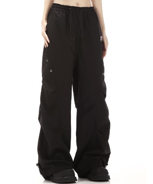 大人気♡♡Lig. リグドット♡低身長♡新品♡ワイドカーゴパンツ♡ブラック♡♡ セール】ワイドシルエットスタッズカーゴパンツ（カーゴパンツ