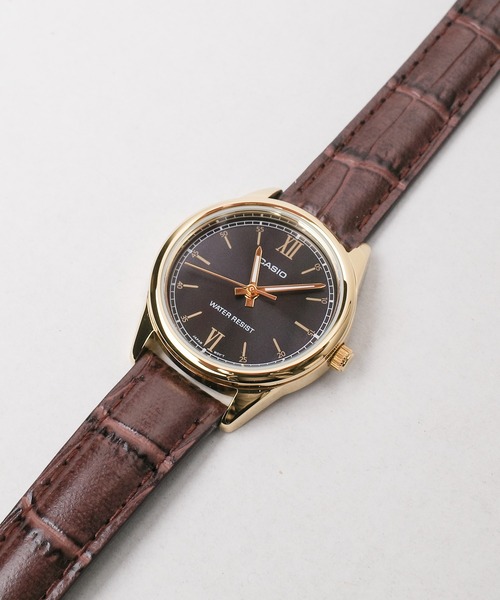 CASIO(カシオ)の「【60】【ITN】【CASIO(カシオ)】アナログ ラウンド ゴールド レザー 腕時計(アナログ腕時計・レディース・ホワイト/ブラック/ゴールド/ホワイト系その他/ブラック系その他/ゴールド系その他・FREE)」の4枚目の写真