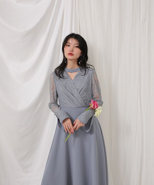 Kana（カナ）の「フラワー レース トライアングルデザイン ワンピース