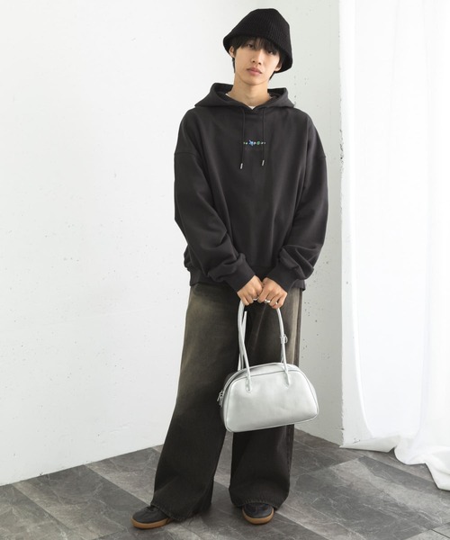 SENSE OF PLACE by URBAN RESEARCH(センスオブプレイスバイアーバンリサーチ)の「Gem Stone Cropped Hoodie(パーカー・メンズ・ネイビー/ブラック/ミント・MEDIUM/LARGE)」の8枚目の写真