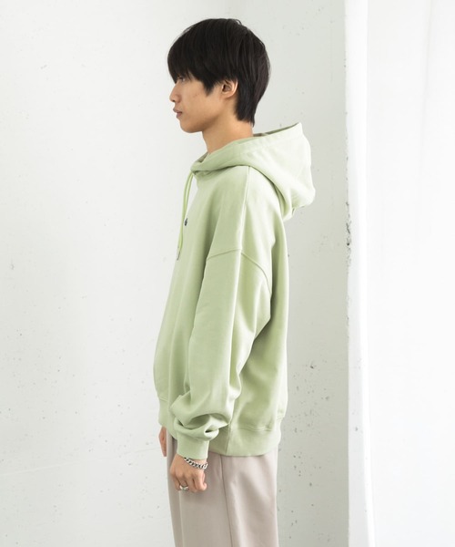 SENSE OF PLACE by URBAN RESEARCH(センスオブプレイスバイアーバンリサーチ)の「Gem Stone Cropped Hoodie(パーカー・メンズ・ネイビー/ブラック/ミント・MEDIUM/LARGE)」の22枚目の写真