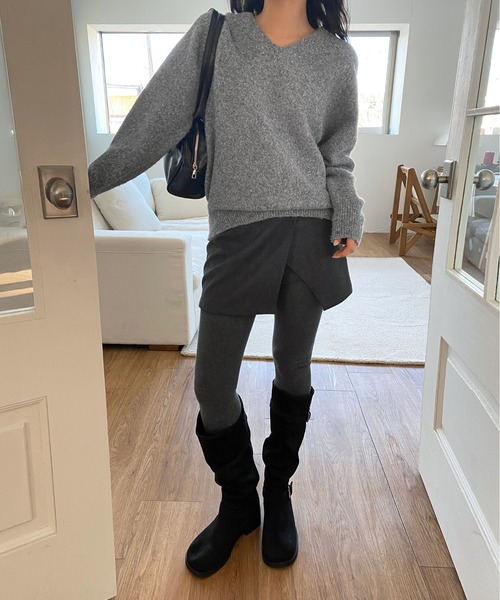 by muni:r（バイ ムニール）の「シンプルスリットラップスカートパンツ（スカート・レディース・ブラック/チャコール・SMALL/MEDIUM）」の19枚目の写真