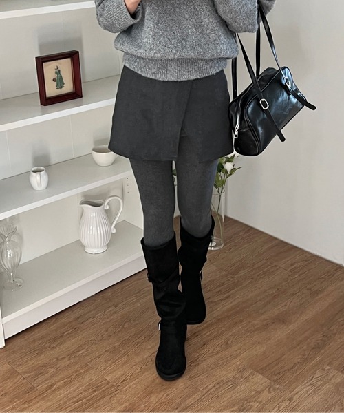 by muni:r（バイ ムニール）の「シンプルスリットラップスカートパンツ（スカート・レディース・ブラック/チャコール・SMALL/MEDIUM）」の22枚目の写真
