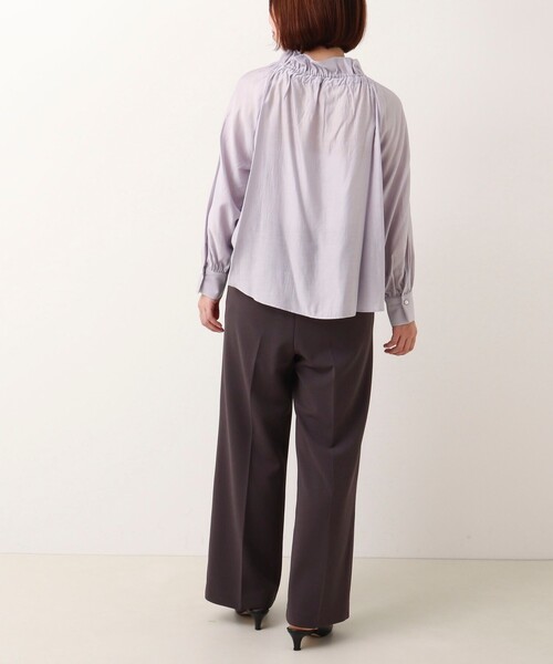 MICO COULIER（ミコクリエ）の「《オケージョン対応》シルキーローンリボンブラウス（シャツ/ブラウス・レディース・ラベンダー/オフホワイト/チャコールグレー・38）」の6枚目の写真
