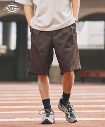 Dickies（ディッキーズ）の「Dickies ディッキーズ 別注 TCツイル ツータック イージーワイドハーフパンツ【THE CRAFT CREW PRODUCTS】（チノパンツ）」