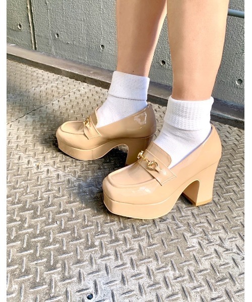 REZOY（リゾイ）の「【REZOY】ユニットソール厚底ビットローファー（ローファー・レディース・アイボリー/ベージュ系/ブラック・S/M/L/LL）」の6枚目の写真