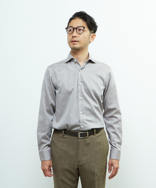 MEN'S MELROSE（メンズメルローズ）の「HITOYOSHIダブルネーム ｜ ヴィンテージパターンワイドカラーシャツ（シャツ/ブラウス・メンズ・ブルー/ライトベージュ・4/3/2/5）」の3枚目の写真