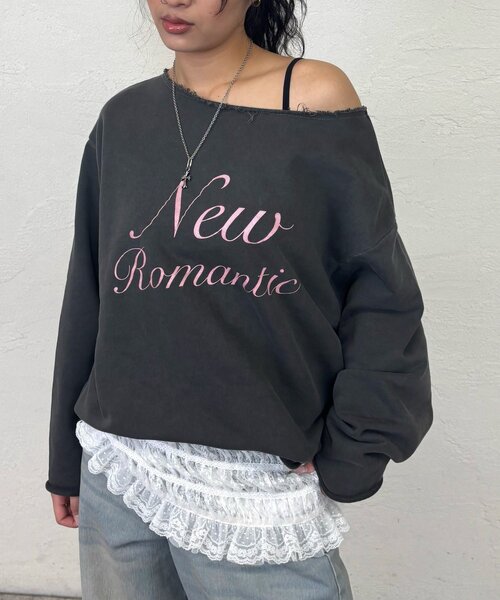 WHO'S WHO gallery（フーズフーギャラリー）の「New Romanticワンオフショルトップス（スウェット・レディース・ライトグレー/グレー/チャコールグレー・FREE）」の20枚目の写真
