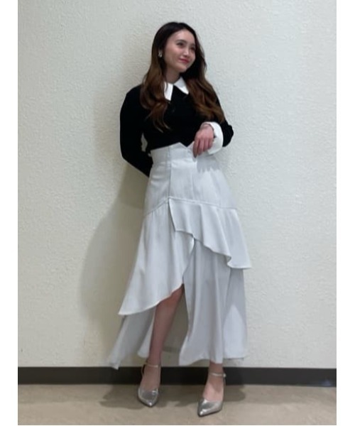 AND COUTURE(アンドクチュール)の「シャツレイヤード風ケーブル編みプルオーバー(ニット/セーター・レディース・ブラック/ベージュ/イエロー・FREE)」の5枚目の写真