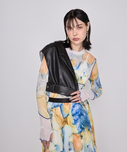 casane(カサネ)の「CASANE(カサネ)アシメテーラードビスチェ(ベスト・レディース・ブラック・F)」の2枚目の写真