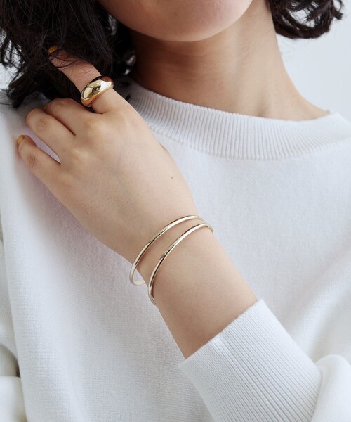 GALLEST（ギャレスト）の「エアリーメタルバングル（ブレスレット・レディース・シルバー/ゴールド・00）」の2枚目の写真