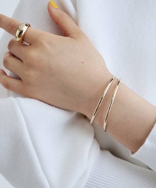 GALLEST（ギャレスト）の「エアリーメタルバングル（ブレスレット・レディース・シルバー/ゴールド・00）」の4枚目の写真