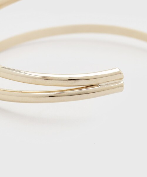 GALLEST（ギャレスト）の「エアリーメタルバングル（ブレスレット・レディース・シルバー/ゴールド・00）」の8枚目の写真