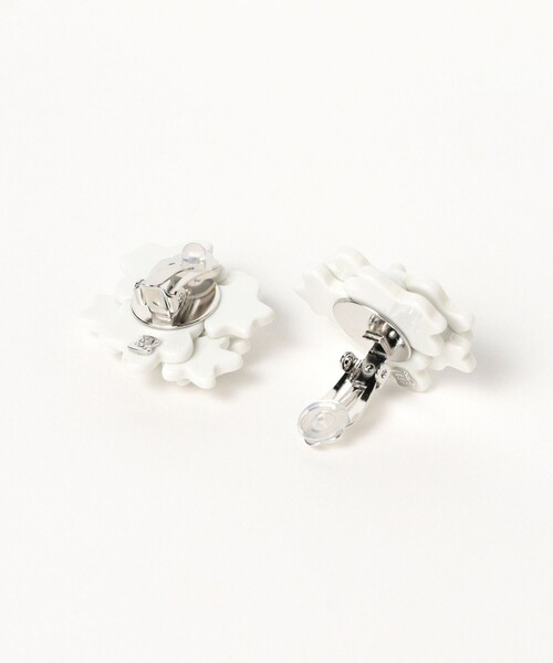 BEAMS BOY(ビームスボーイ)の「ATOLASOLAS / earrings(イヤリング・レディース・ブラック/ホワイト・ONE SIZE)」の3枚目の写真