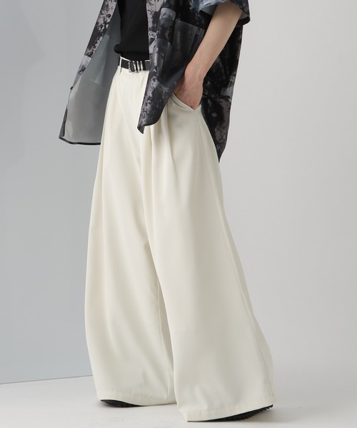 HARE（ハレ）の「【SET UP対応】DABOルーズワイドパンツ(HARE)（スラックス・メンズ・ブラック/グレー/オフホワイト/ブルー/イエロー・SMALL/MEDIUM/LARGE）」の10枚目の写真