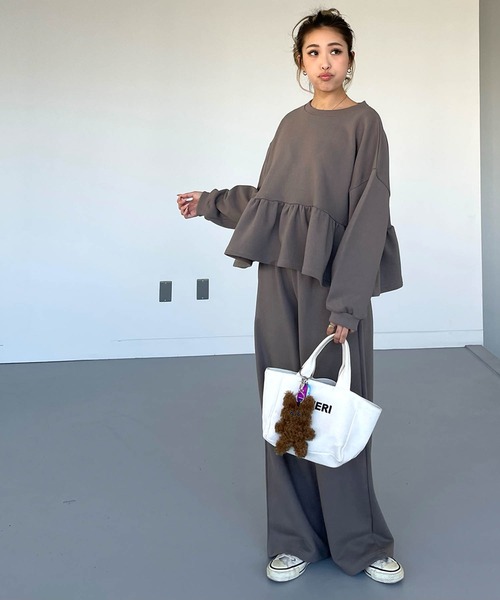 UN3D. アシンメトリーフリルスウェット　セットアップ UN3D. アシンメトリーフリルスウェット セットアップ UN3D