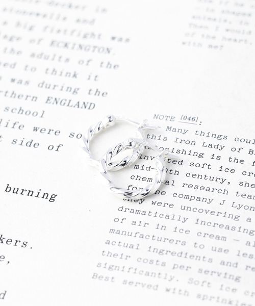 ARCHIVER(アーカイバ)の「【RS】【SILVER925】15mmデザインフープピアス(ピアス(両耳用)・レディース・ブラック系その他/シルバー系その他/ゴールド系その他/ブラック/シルバー/ゴールド・FREE)」の1枚目の写真