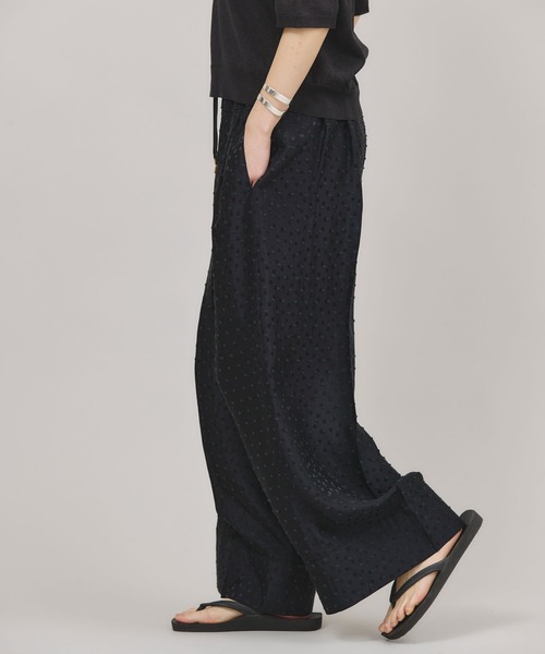 Curensology（カレンソロジー）の「Curensology(カレンソロジー)/ドットカットジャガードパンツ（その他パンツ・レディース・ブラック/ホワイト・FREE）」の4枚目の写真