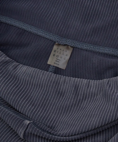 BILLABONG(ビラボン)の「BILLABONG レディース 【ACTIVE】 ACTIVE RIB BRA LS TEE アクティブウェア 【2025年春夏モデル】/ビラボントレーニングショート丈長袖トップス(その他トップス・レディース・ブラック/ライトパープル・MEDIUM)」の6枚目の写真