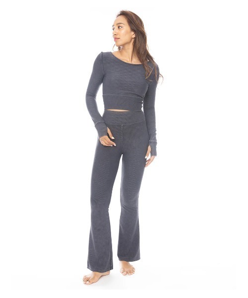 BILLABONG(ビラボン)の「BILLABONG レディース 【ACTIVE】 ACTIVE RIB BRA LS TEE アクティブウェア 【2025年春夏モデル】/ビラボントレーニングショート丈長袖トップス(その他トップス・レディース・ブラック/ライトパープル・MEDIUM)」の7枚目の写真