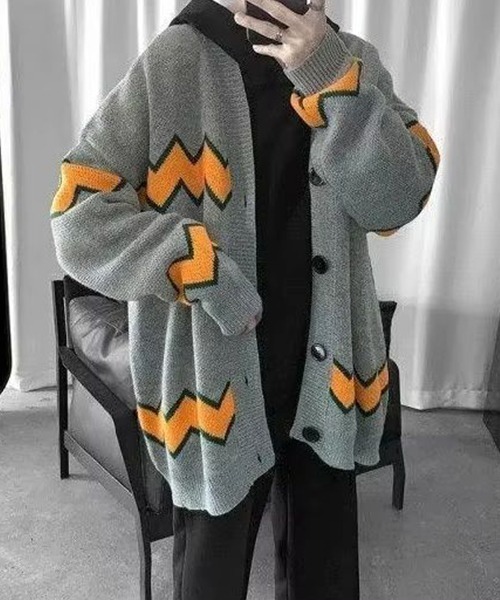 WARAIJOGO(ワライジョウゴ)の「【WARAIJOGO】オーバーサイズデザインニットカーディガン(NEZ)(カーディガン/ボレロ・メンズ・グレー/ブラック・FREE)」の2枚目の写真