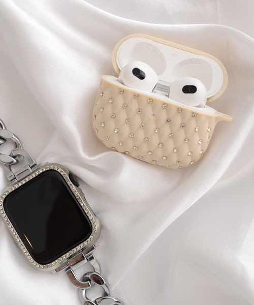 Mayree(メイリー)の「【float】キラキラ ラインストーン エアポッズ/エアポッズプロ ケース カバー【AirPods 第1世代/第2世代/第3世代/pro/pro2】(ヘッドフォン/イヤホン・レディース・アイボリー/クリアブラック/クリア/ブラック・A/C/D/B)」の5枚目の写真