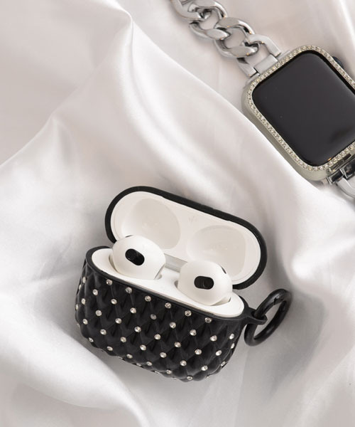 Mayree(メイリー)の「【float】キラキラ ラインストーン エアポッズ/エアポッズプロ ケース カバー【AirPods 第1世代/第2世代/第3世代/pro/pro2】(ヘッドフォン/イヤホン・レディース・アイボリー/クリアブラック/クリア/ブラック・A/C/D/B)」の8枚目の写真